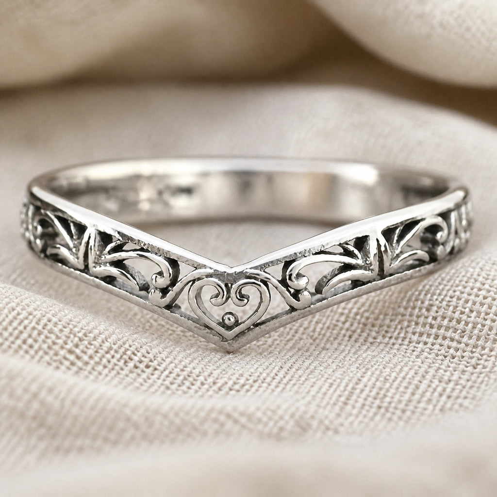 Classic Engraved Flower Ring