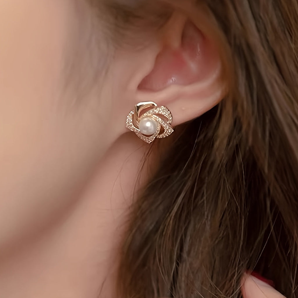 Retro Floral Design Stud Earrings